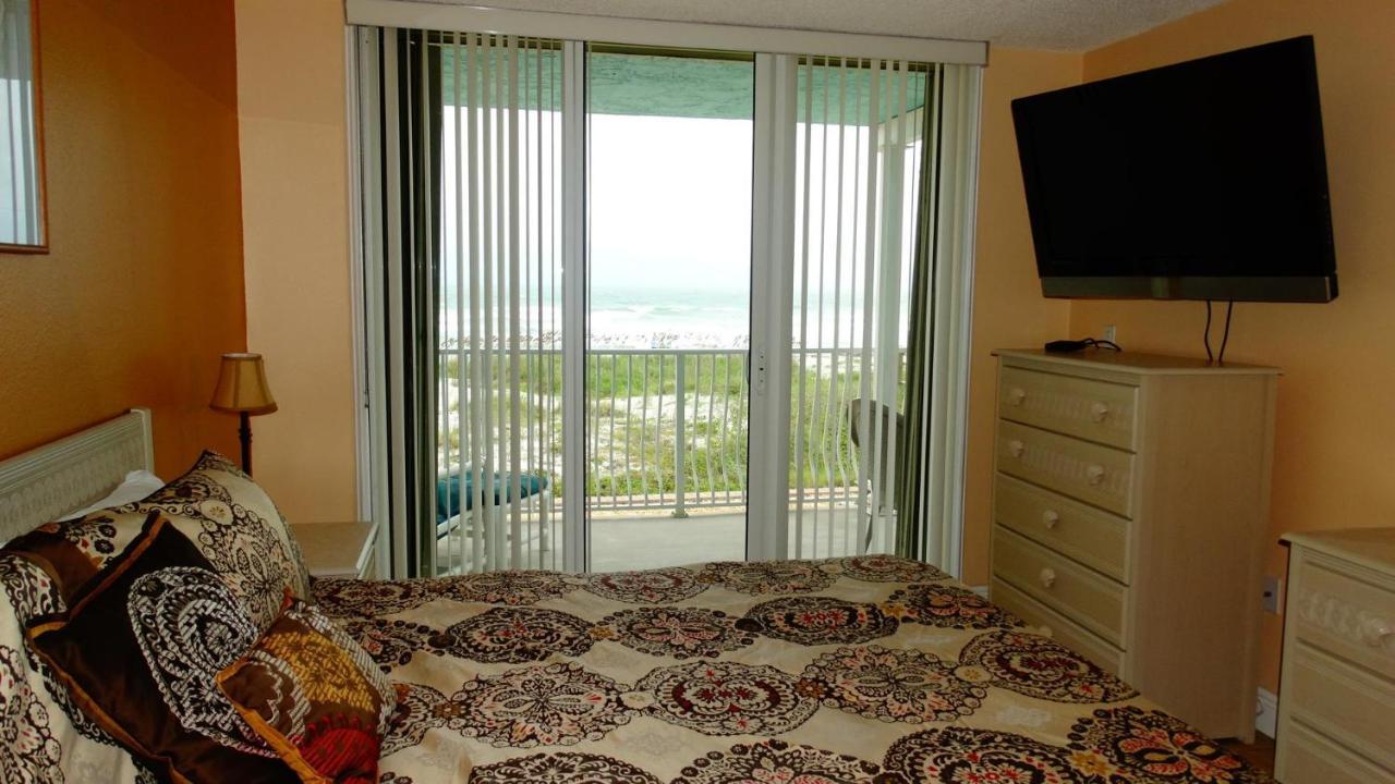 Ocean Beach Villas Unit 203- Direct Oceanfront Condo! Какао-Бич Экстерьер фото